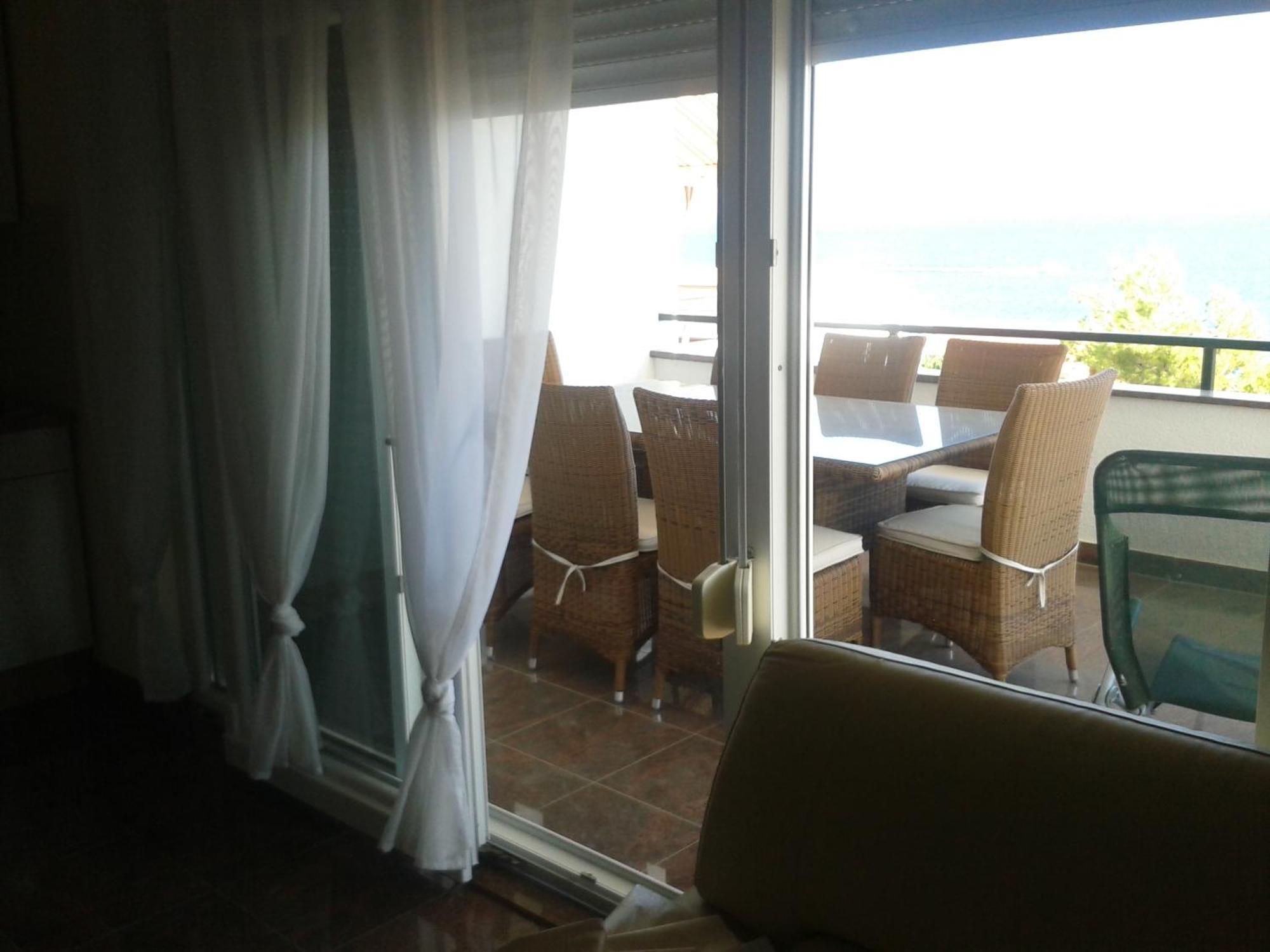 טרוגיר Apartmani Svalina - Seaview And 130M From Beach מראה חיצוני תמונה