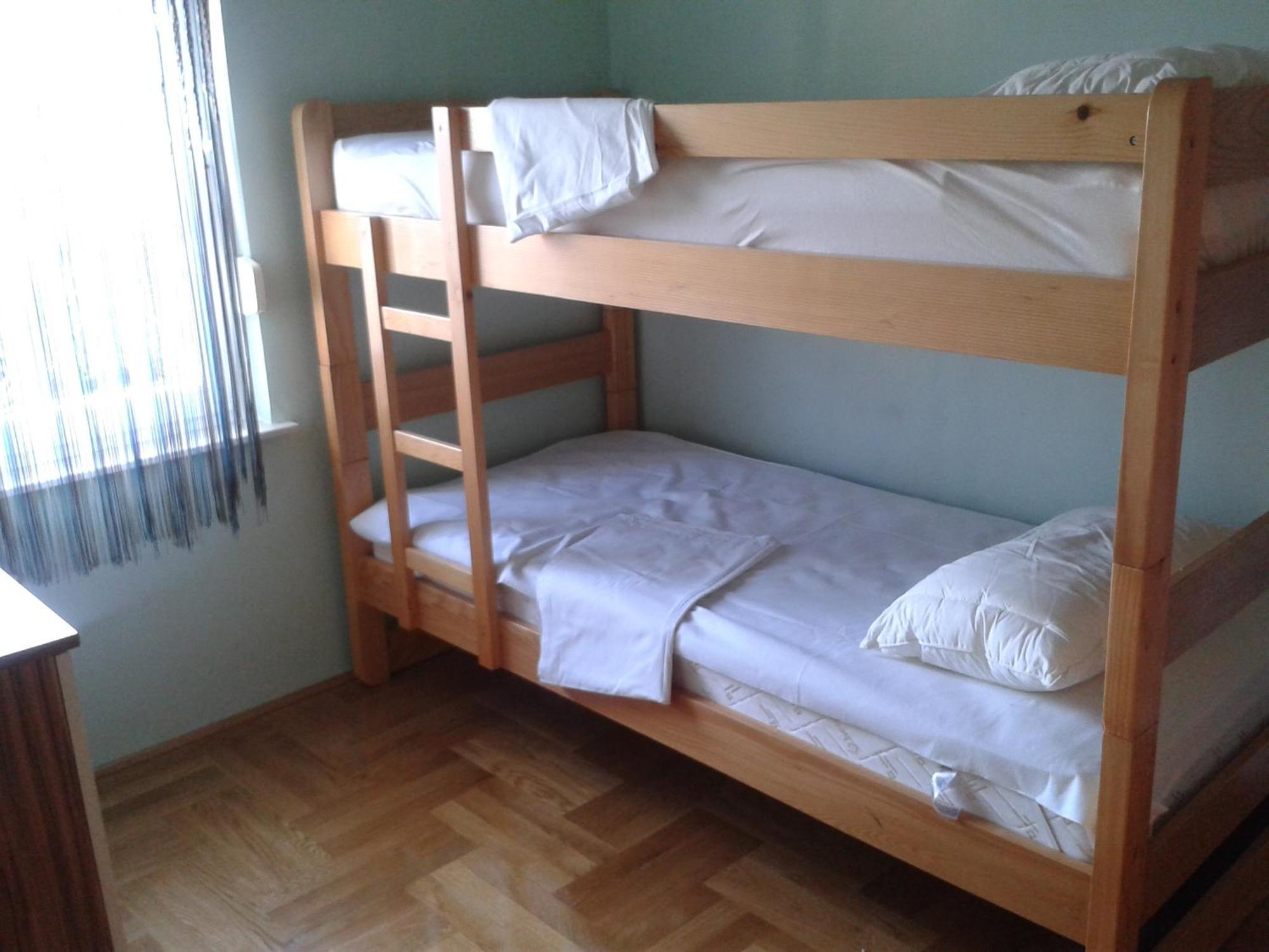 טרוגיר Apartmani Svalina - Seaview And 130M From Beach מראה חיצוני תמונה