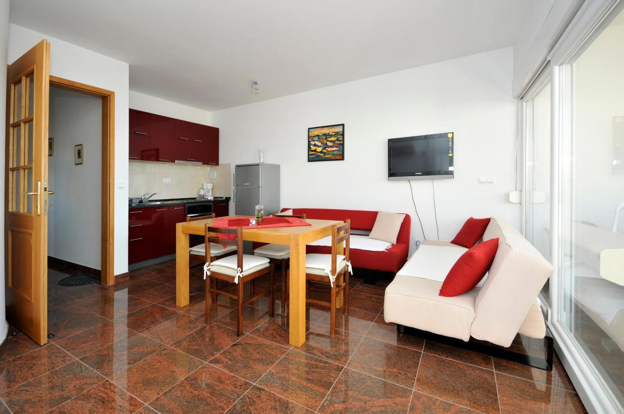טרוגיר Apartmani Svalina - Seaview And 130M From Beach מראה חיצוני תמונה