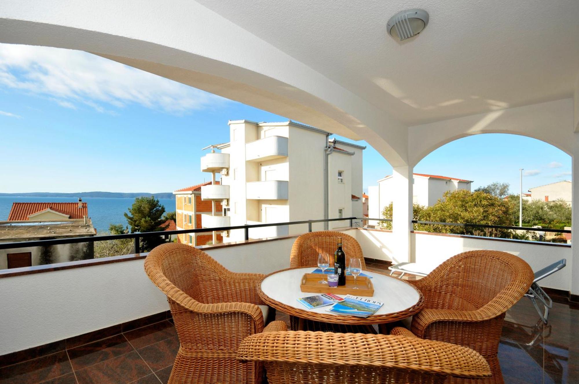 טרוגיר Apartmani Svalina - Seaview And 130M From Beach מראה חיצוני תמונה